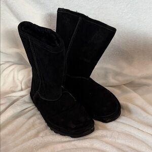 BearPaw Women's Black Mid-Calf Suede Winter Boots